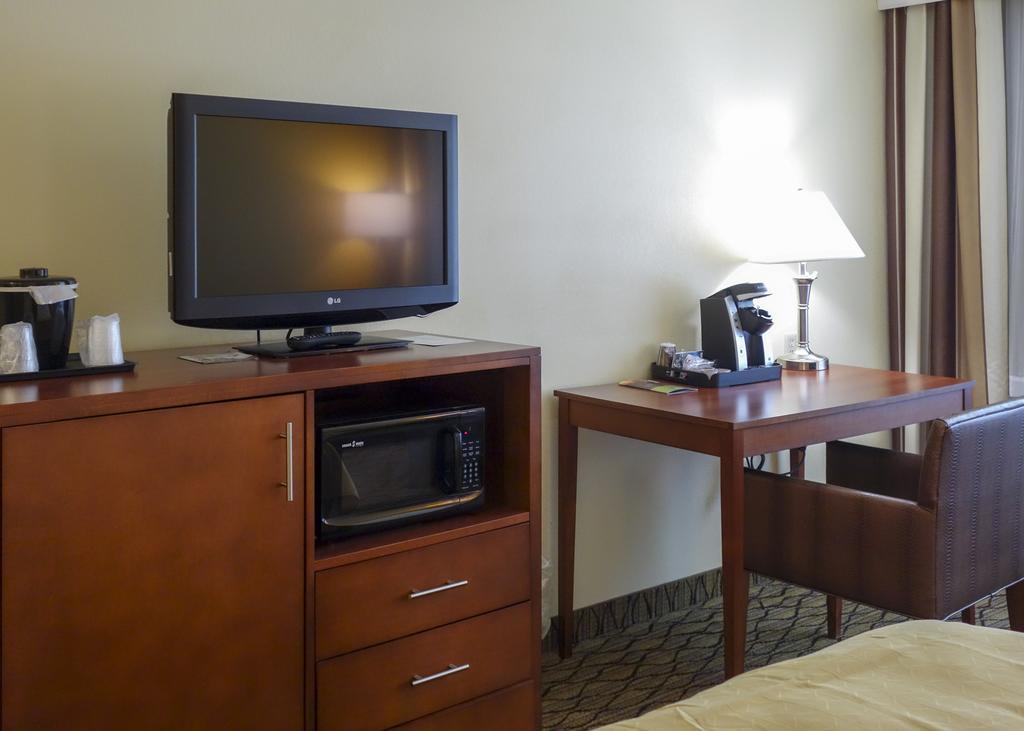 Country Inn & Suites By Radisson, Mishawaka, In South Bend Esterno foto